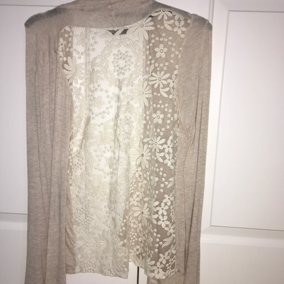 Lace back jacket - Picture 2 of 3